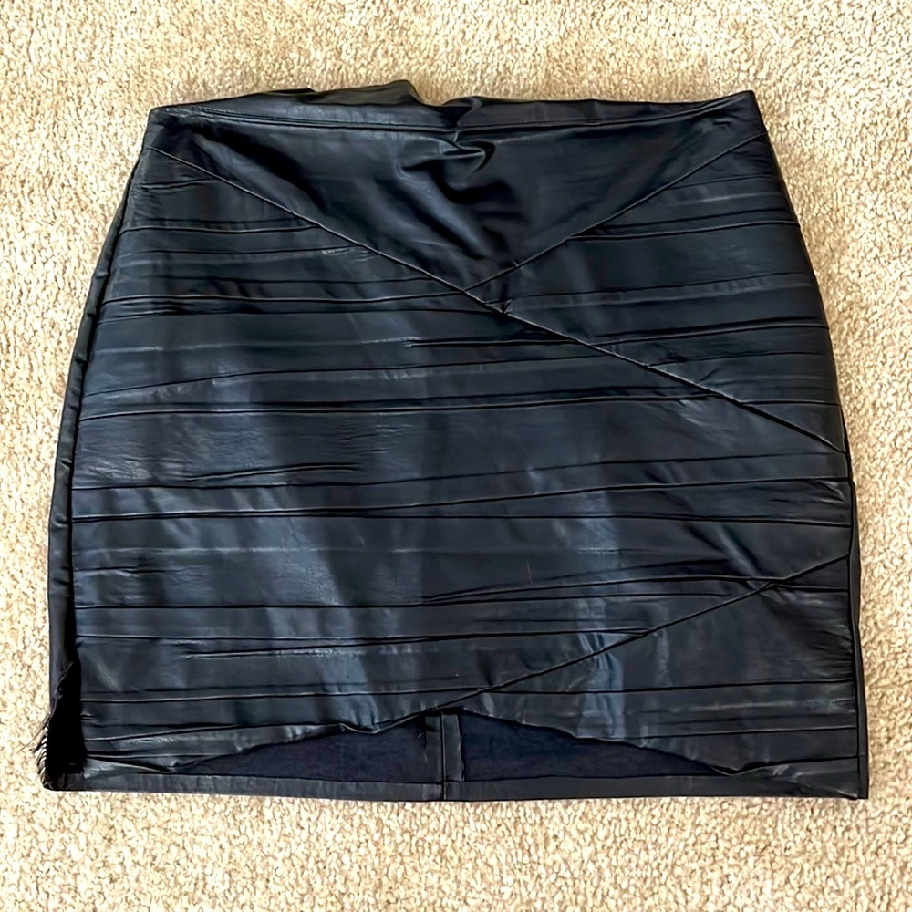 Zara Faux Leather Mini Skirt Size M